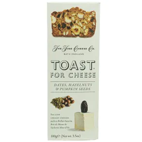 Spr�d toast med dadler hasseln�dder og gr�skarkerner