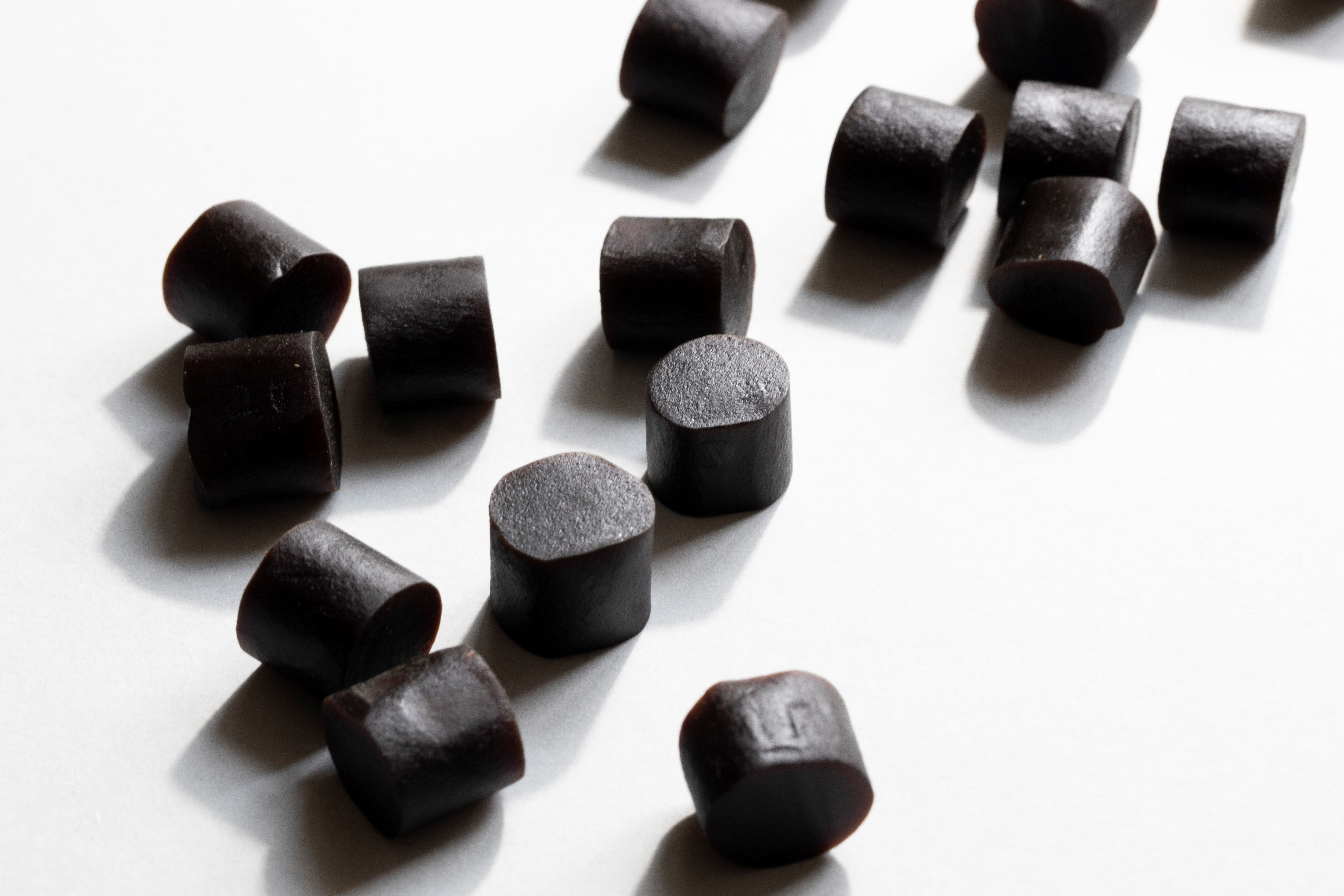 Kolsvart salt og havsalt lakrids, 120 g