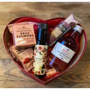 Hjerte�ske med delikatesser til Valentines dag