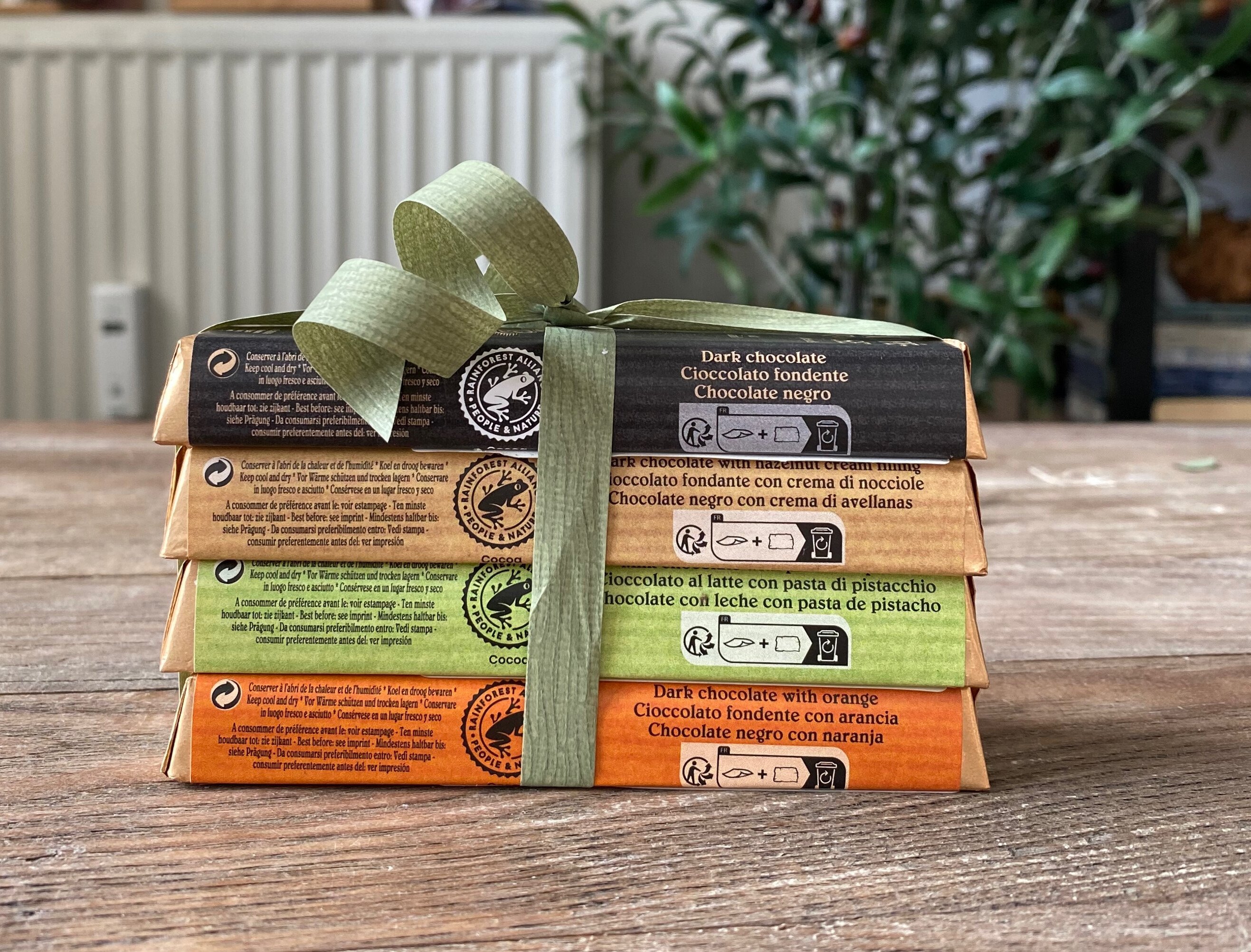 Cafe-Tasse bundt med 4 chokoladebarer, 180 g